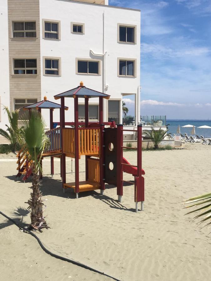 Larnaca Beach Apartment 1A Eksteriør bilde